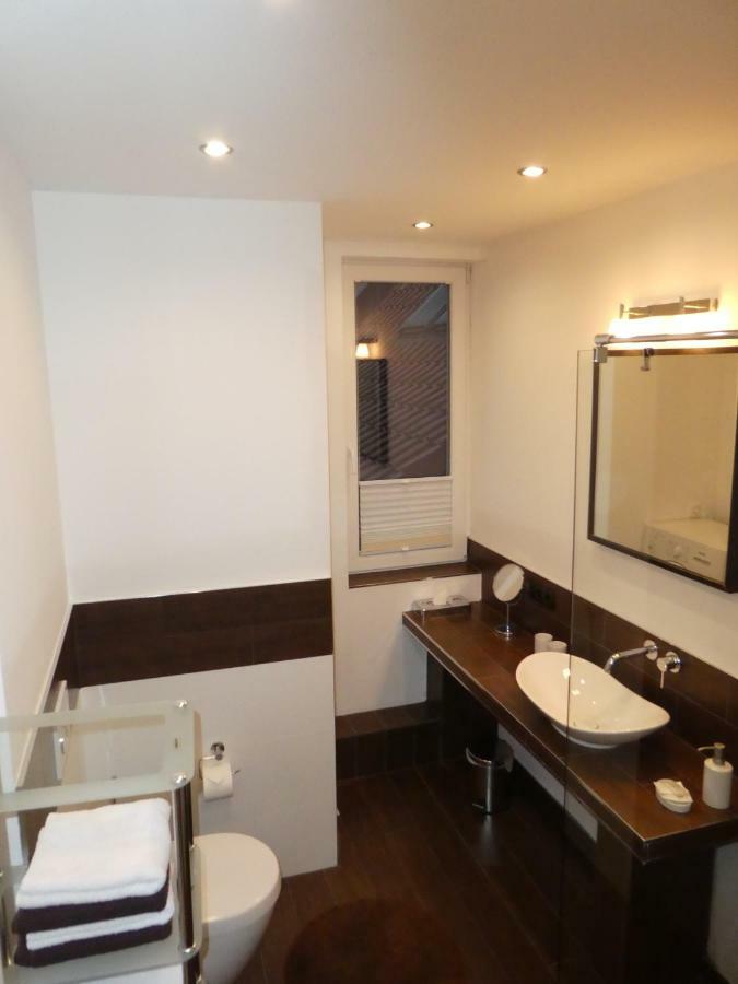 Ferienwohnung Janus Altstadt-Hameln Haus 2 Inklusive Parkplatz - Mit Und Ohne Terrasse Oder Loggia Хамельн Экстерьер фото