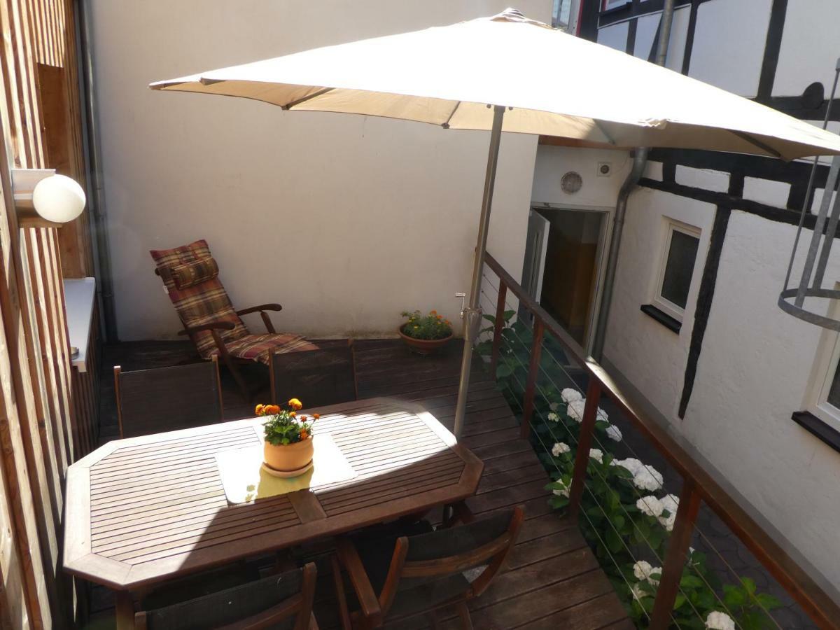 Ferienwohnung Janus Altstadt-Hameln Haus 2 Inklusive Parkplatz - Mit Und Ohne Terrasse Oder Loggia Хамельн Экстерьер фото